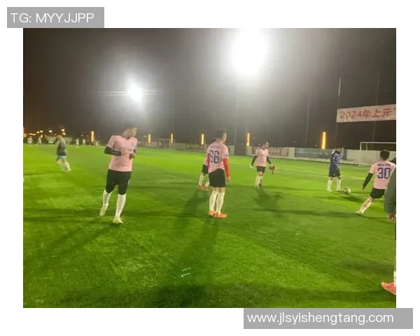 坤晟足球引领新风潮助力青少年成长与足球梦想的实现